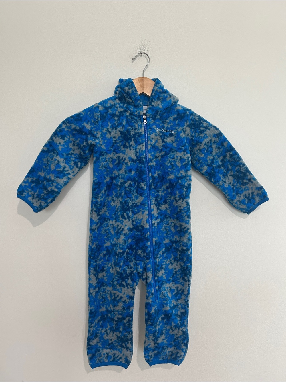 Columbia Blue Camouflage Fleece Bunting Size 18-24 Months